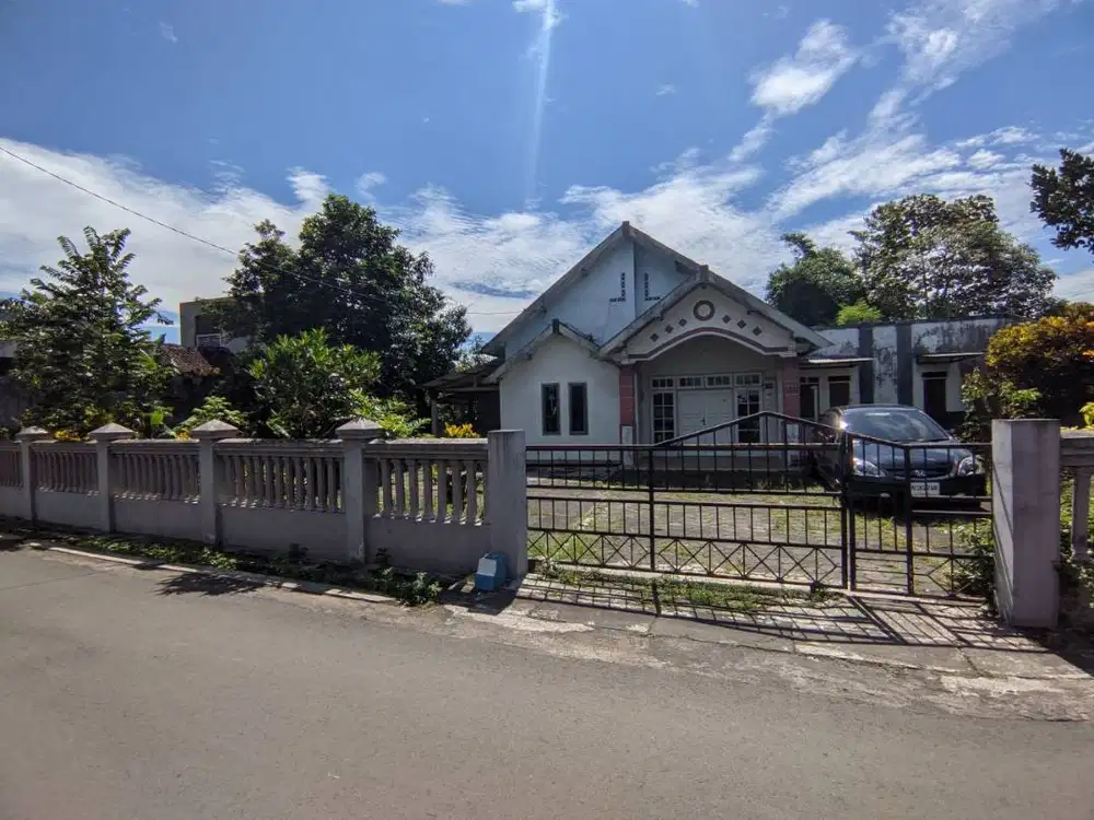 DIJUAL TANAH + RUMAH COCOK UNTUK GUDANG / KAVLING