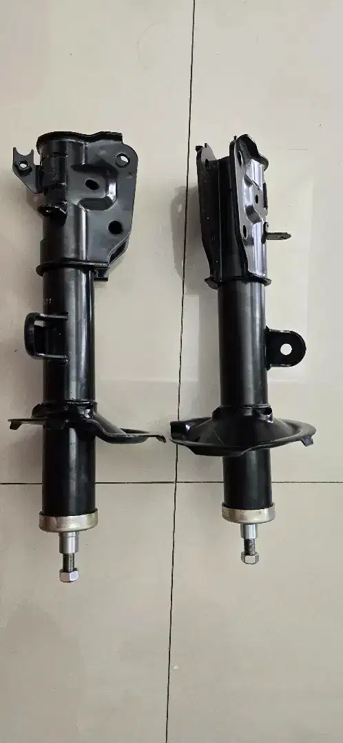 Shock breaker TOKICO rush terios (ada braket ABS)