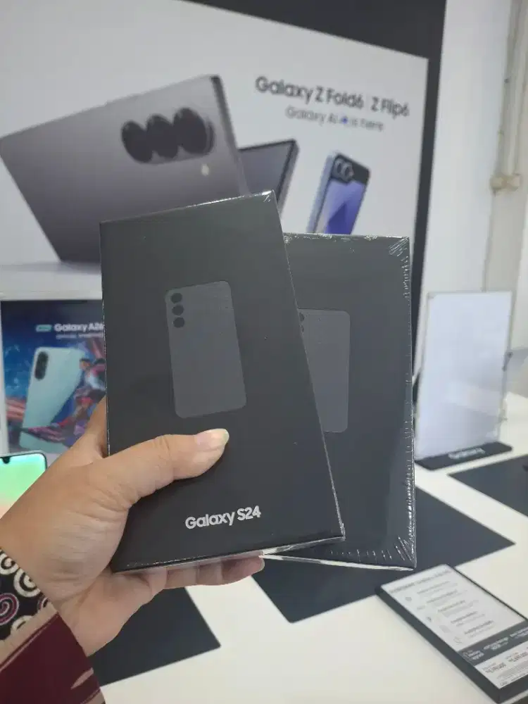Samsung Galaxy S24 5G 8/256 Garamsi Resmi 1 Tahun