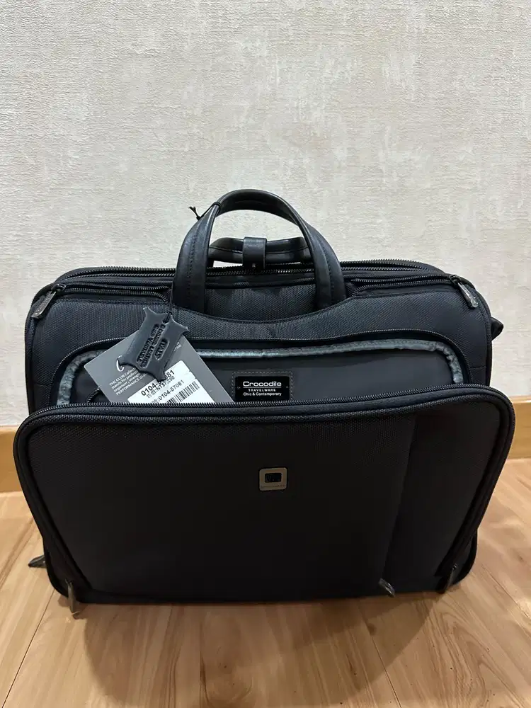 Tas Kerja Crocodile Kulit Asli