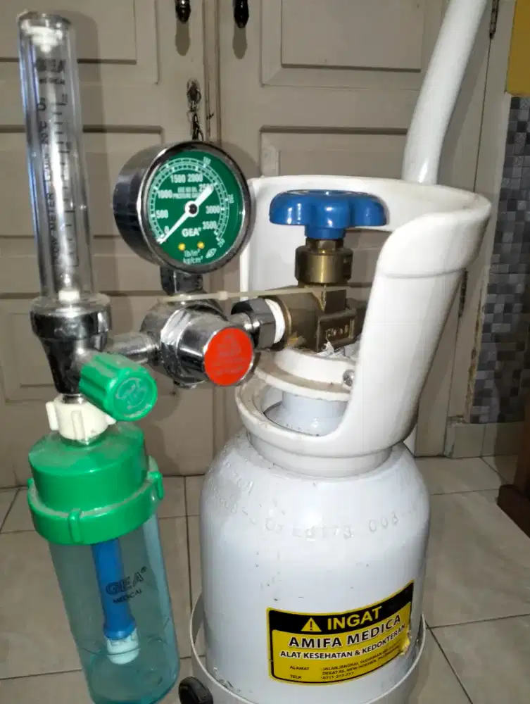 Tabung oksigen 1M3 lengkap (Regulator merk GEA + troli roda)