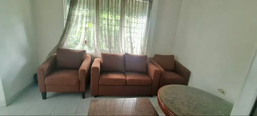 Sofa 2+1+1 model minimalis