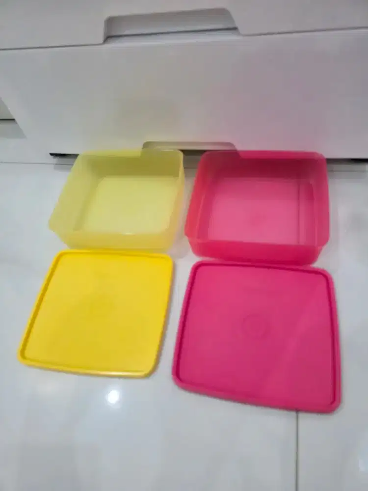Tupperware 2 pcs