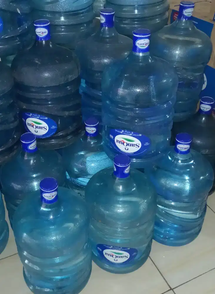 Air minum mineral galon