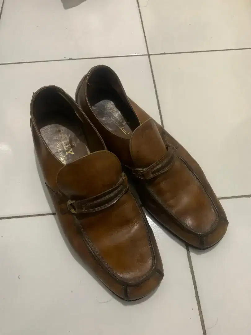 Vintage Bally of Switzerland Marlon brown leather slip on loafers