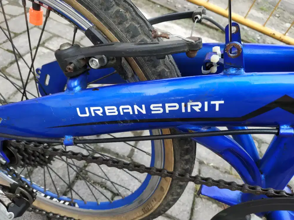 Sepeda lipat (seli) Interbike ring 20 mulus warna favorit siap pakai