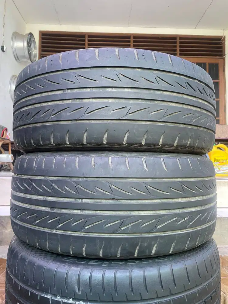 Ban Bridgestone Techno Sport  245 45 r18 2Pcs