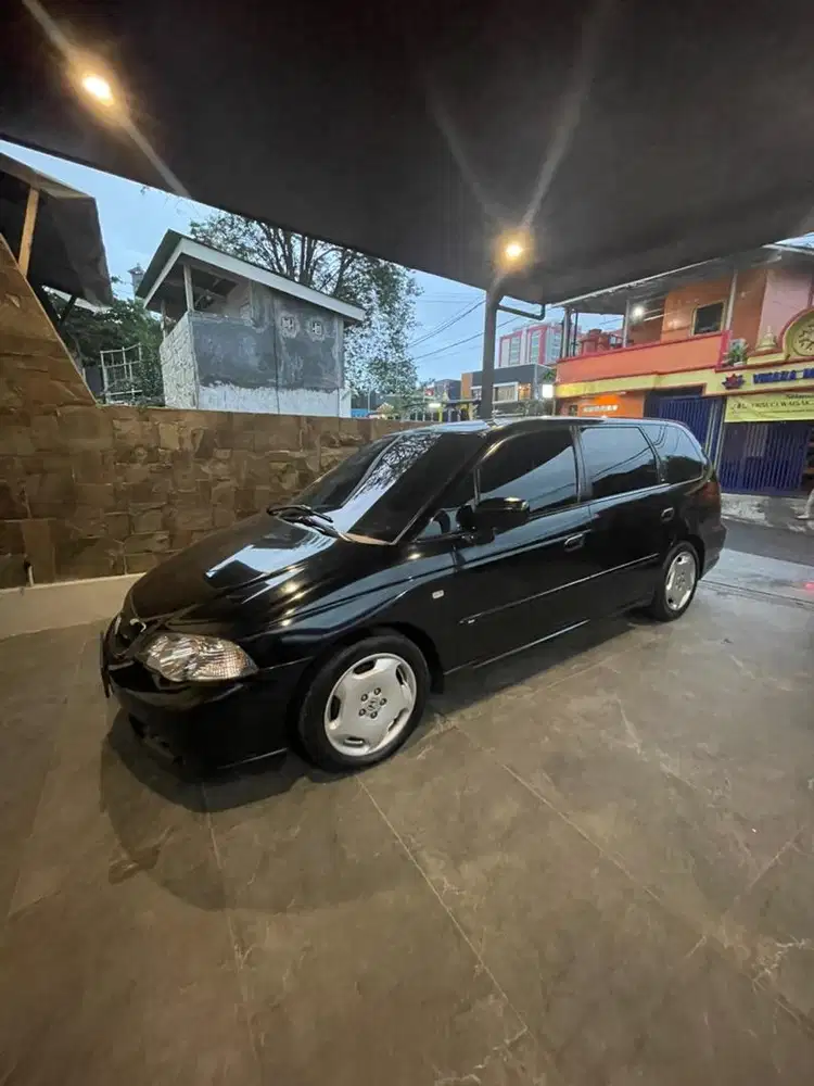 Honda Oddysey 2.3L AT 2003 Hitam Metalic