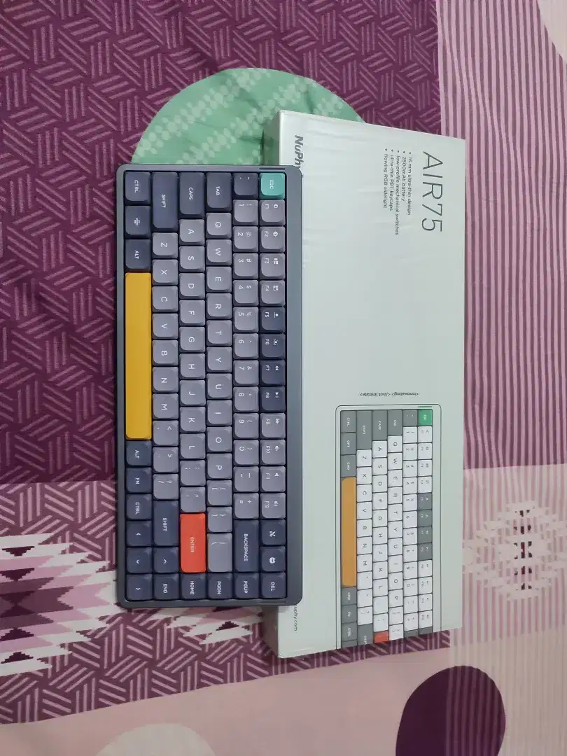 Nuphy Air75 v1 Slim Mechanical Keyboard
- Twilight, Brown Switch