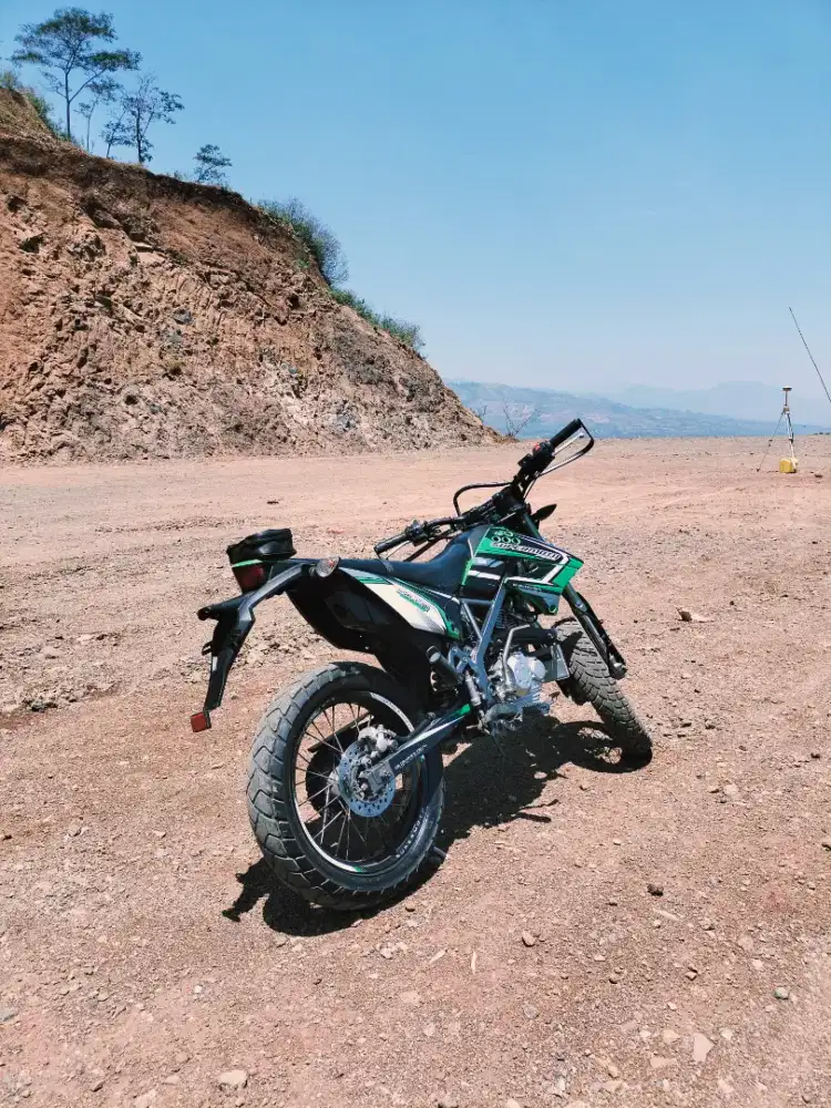 Kawasaki KLX Dtracker