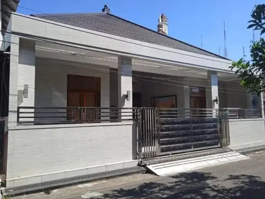 DIJUAL CEPAT RUMAH DI BUKIT SARI SEMARANG DEKAT UNDIP.TEMBALANG