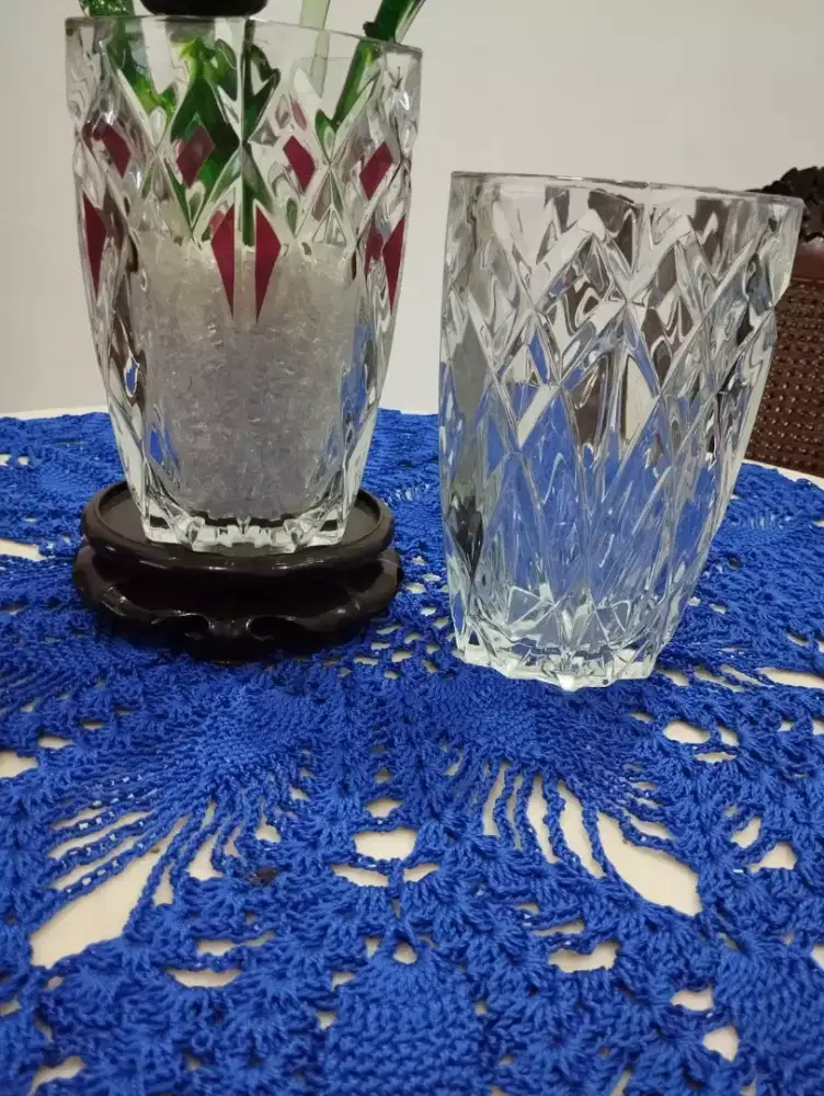 Vas bunga kristal perancis