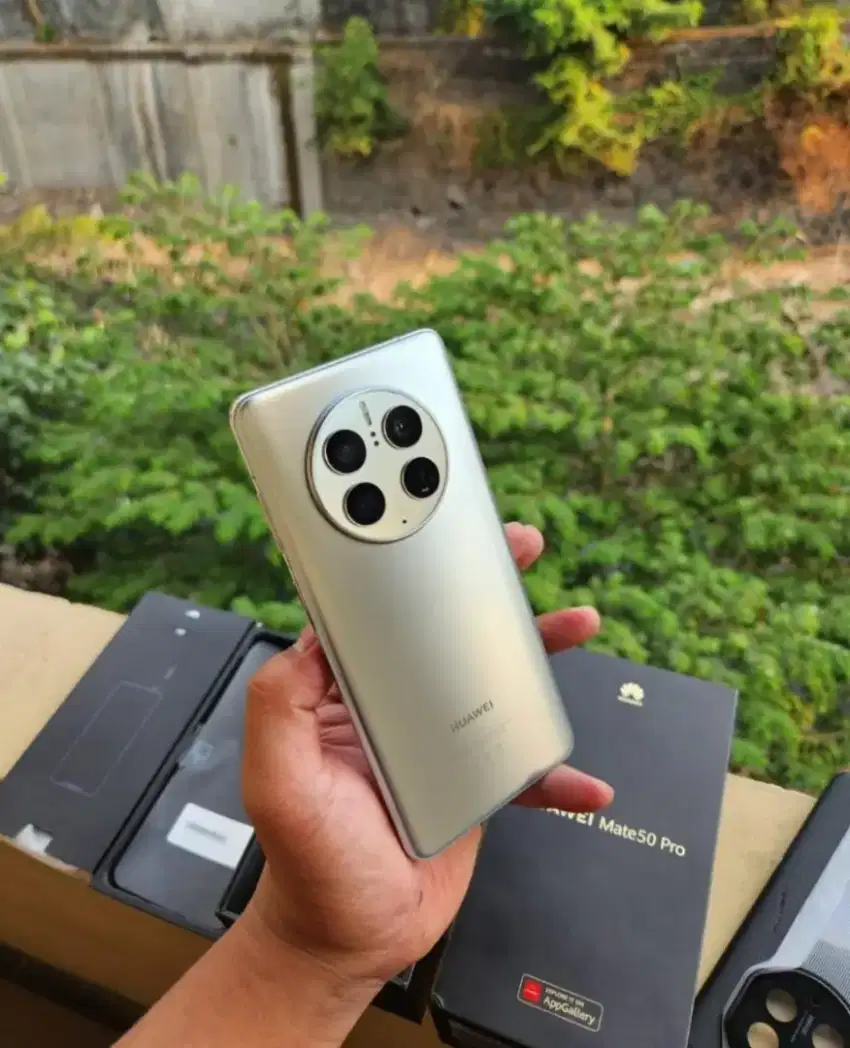 Huawei Mate 50 Pro 16/256 GB Kondisi Seperti Baru