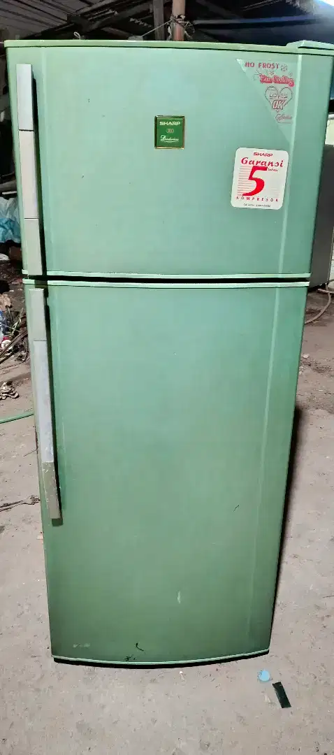Kulkas pintu 2 sharp