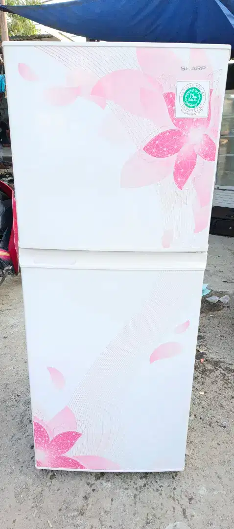 Kulkas pintu 2 Sharp gress as like new