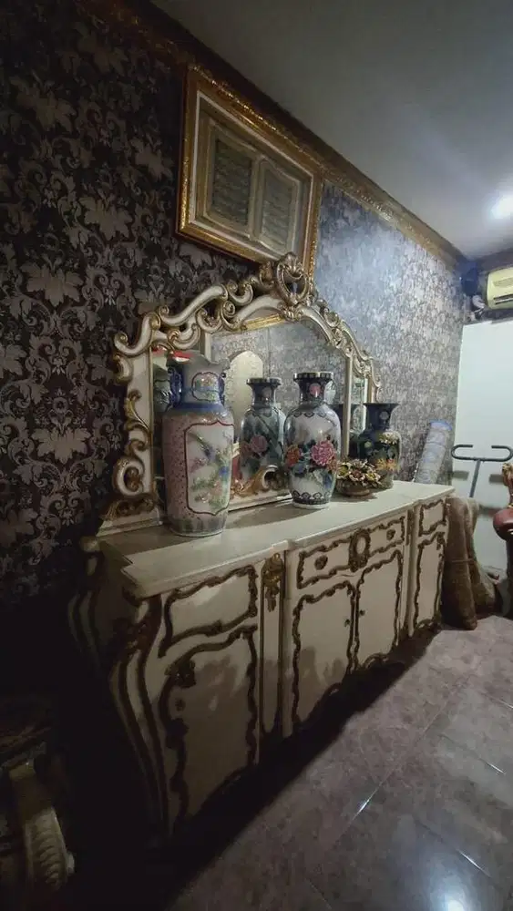 Meja Rias Jati Mewah Gold Di Jual Cepat