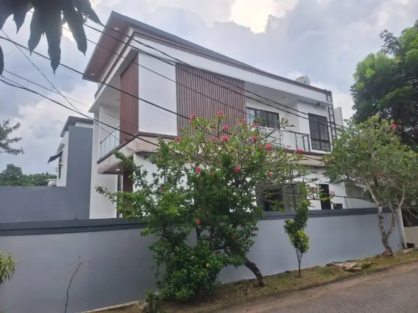 Rumah Graha Kiwi Bintaro Brandnew Posisi Gook Dekat Tol