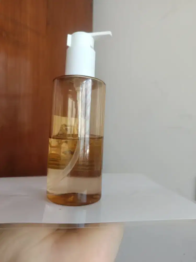 Cleansing oil centella