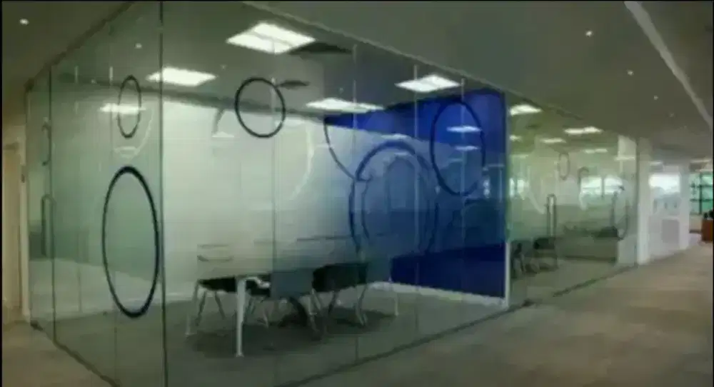 Stiker sanblas dan kaca film dekorasinya kaca artistik