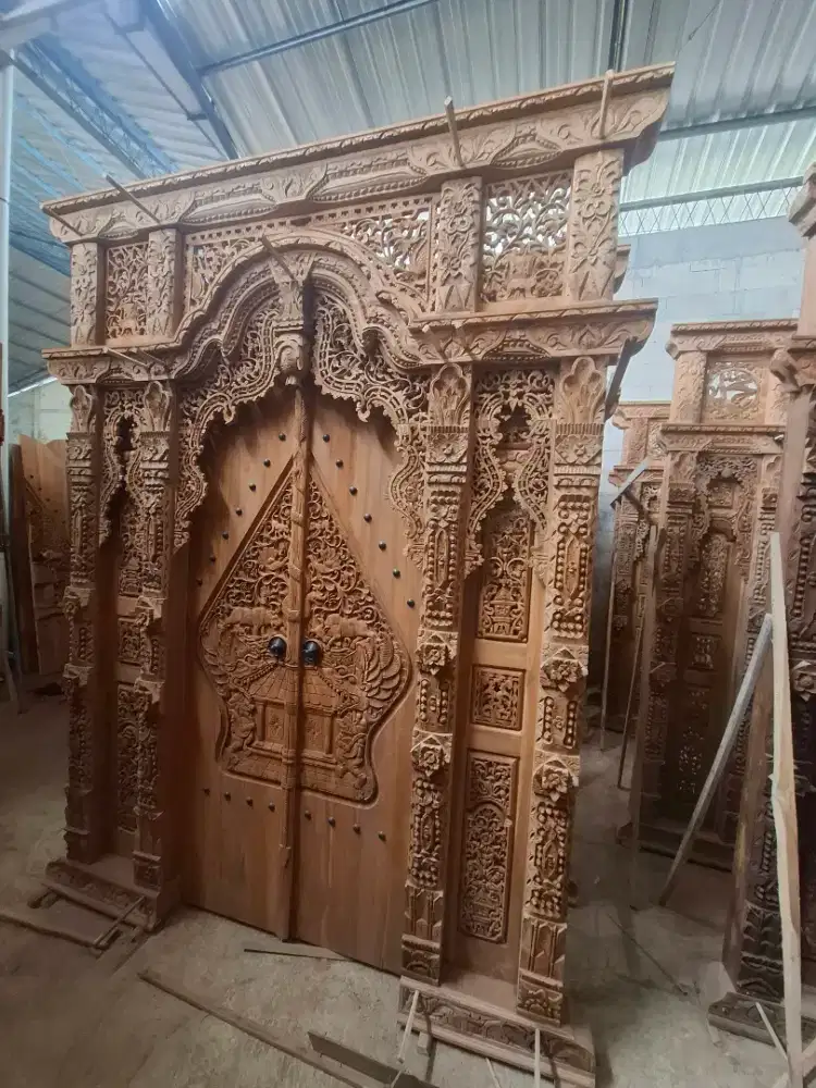 gebyok 200x250 pintu kler sampar putus