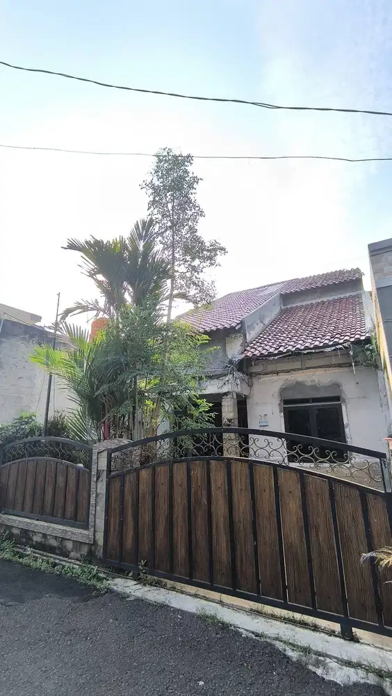 DISEWAKAN RUMAH TEMPAT TINGGAL