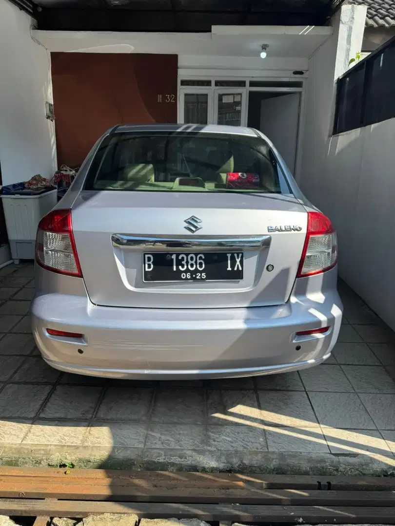 Suzuki Neo Baleno 2009 Bensin