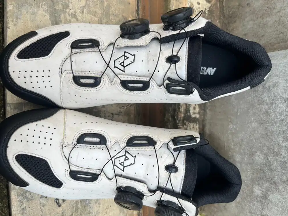 Sepatu Cleat Road MTB Avelio