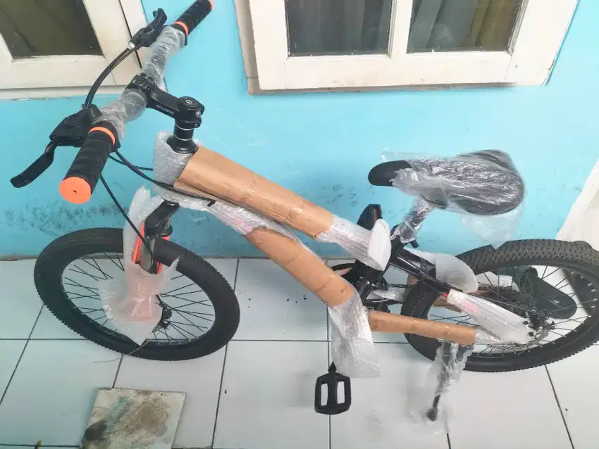 Jual sepeda merk Atlantis ukr 23/24