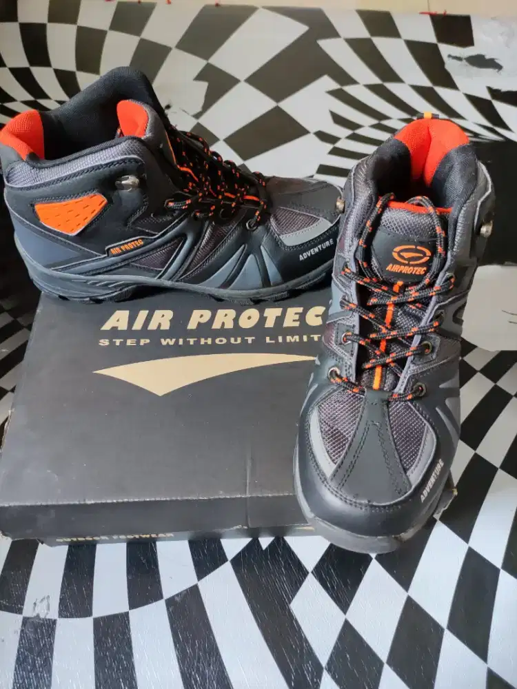 Sepatu Air Protec Adventure