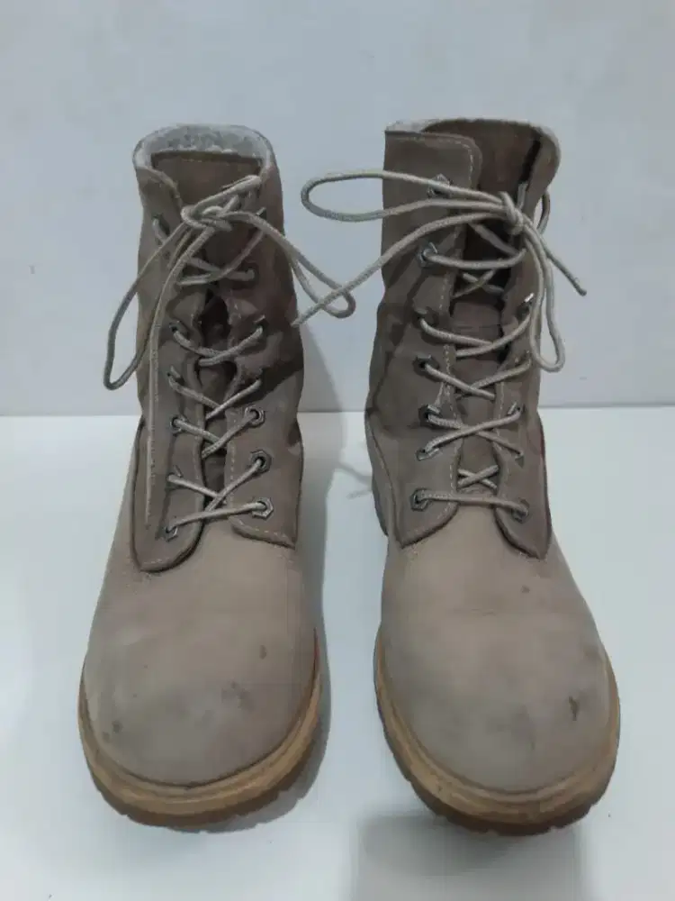 Sepatu boots pria