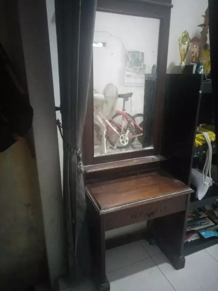 Jual Meja Rias Kayu Kaca
