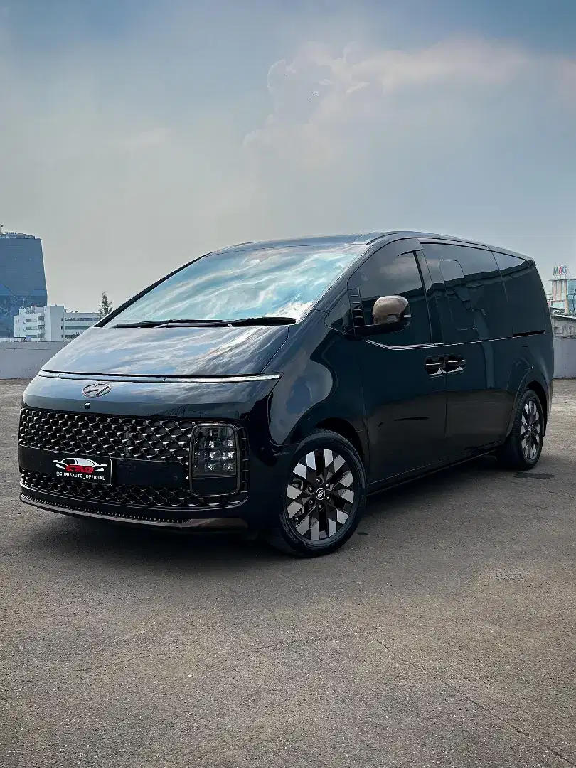 7 Seater, HYUNDAI STARIA 2.2 CRDi SIGNATURE 2022 / 2023 9 Seater