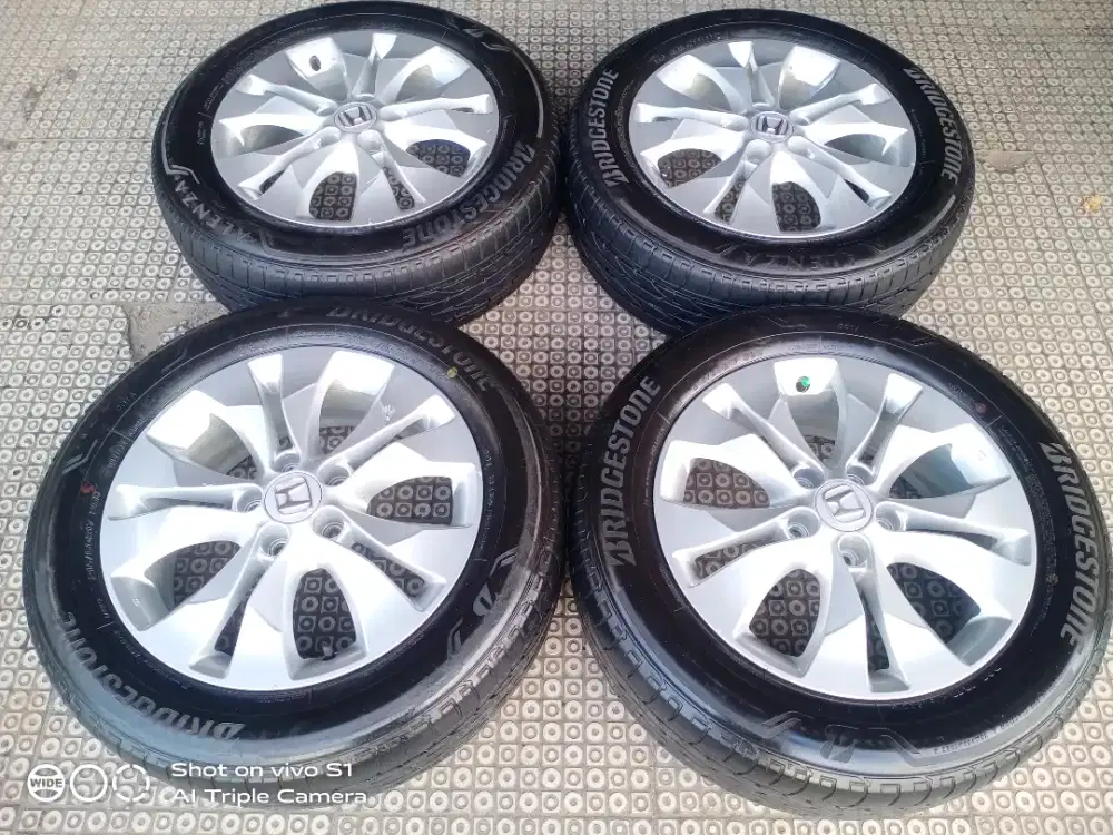 Velg Honda CRV R17 pcd 5x114 untuk kijang innova apv luxio granmax