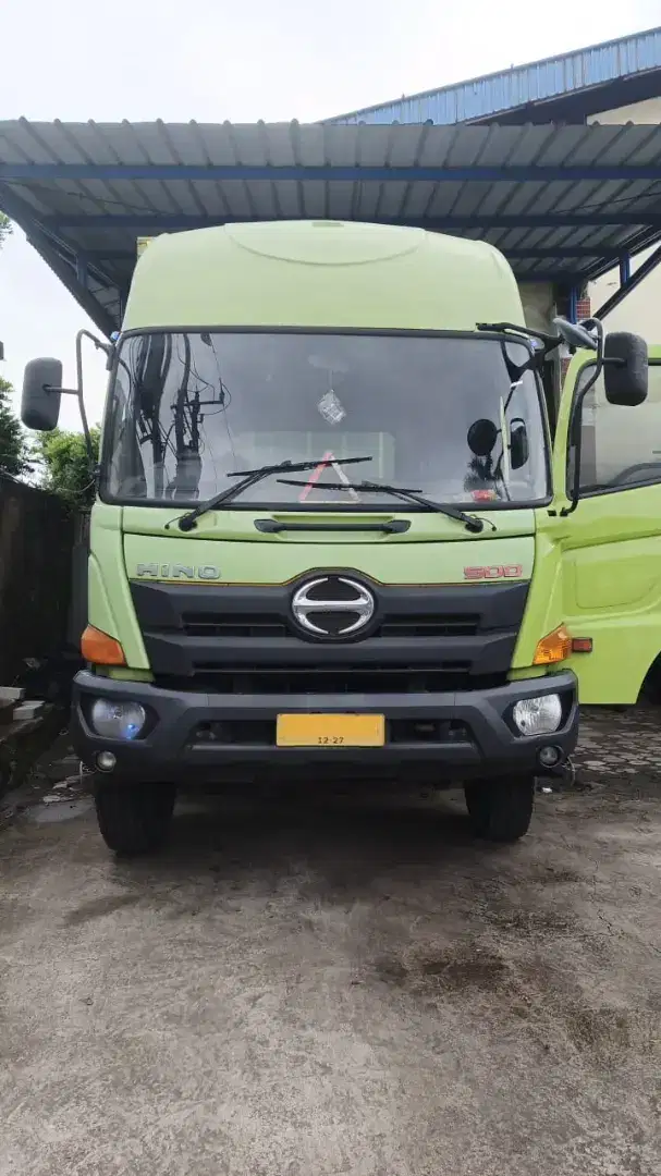 2017 Hino Ranger FL235JW 6x2 Truk Tronton Wingbox Lohan/ Fuso/ Quester
