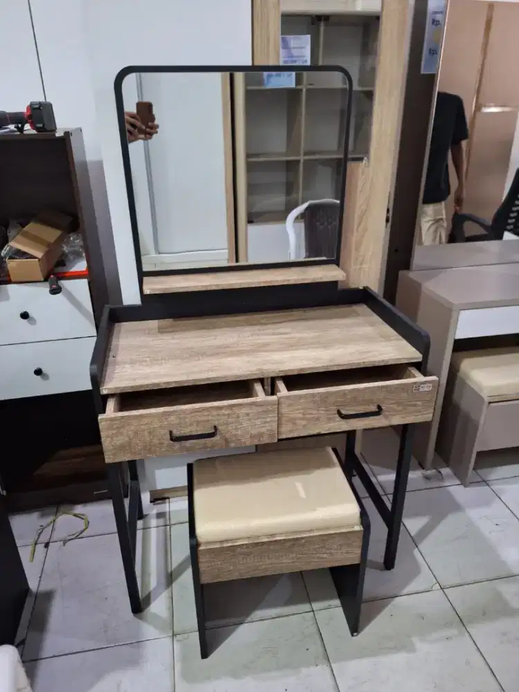 Sale Meja Rias Model Minimalis Terbaru