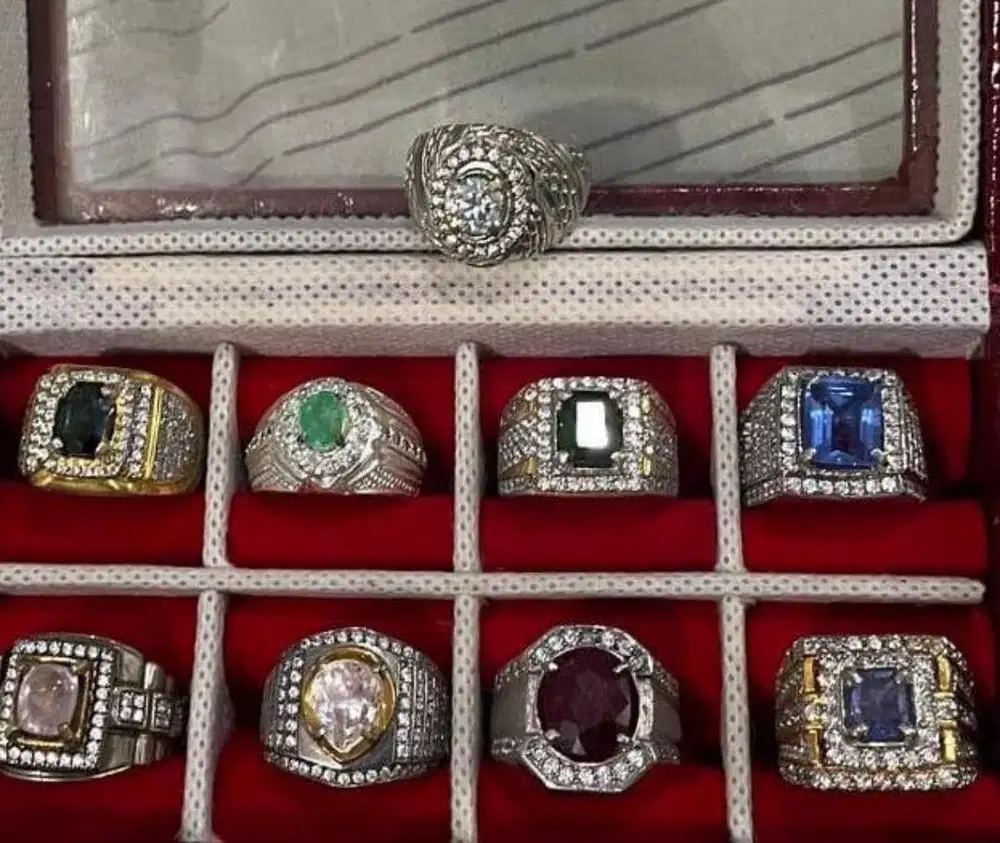 Di jual batu permata bermemo