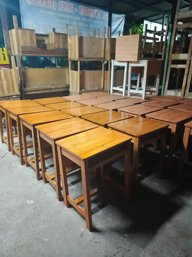 Meja sekolah siswa jati