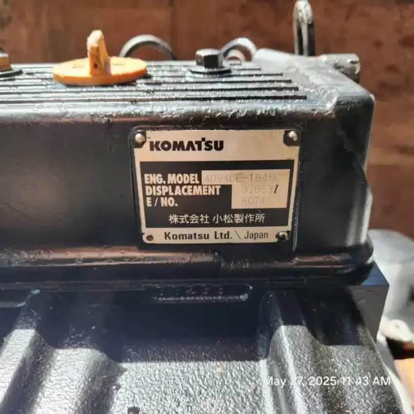 Di jual mesin & transmisi forklift komatsu 3 ton matic