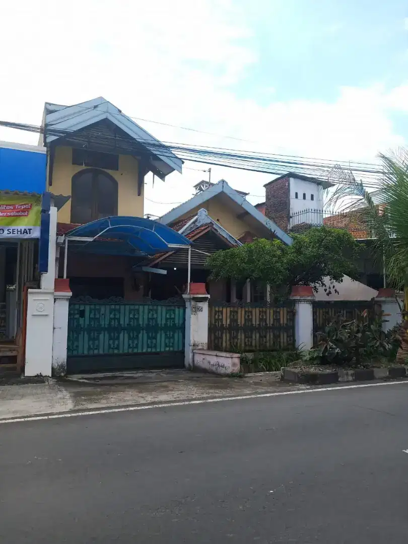 TNah bonus bangunan rumah Murah Sumber Solo