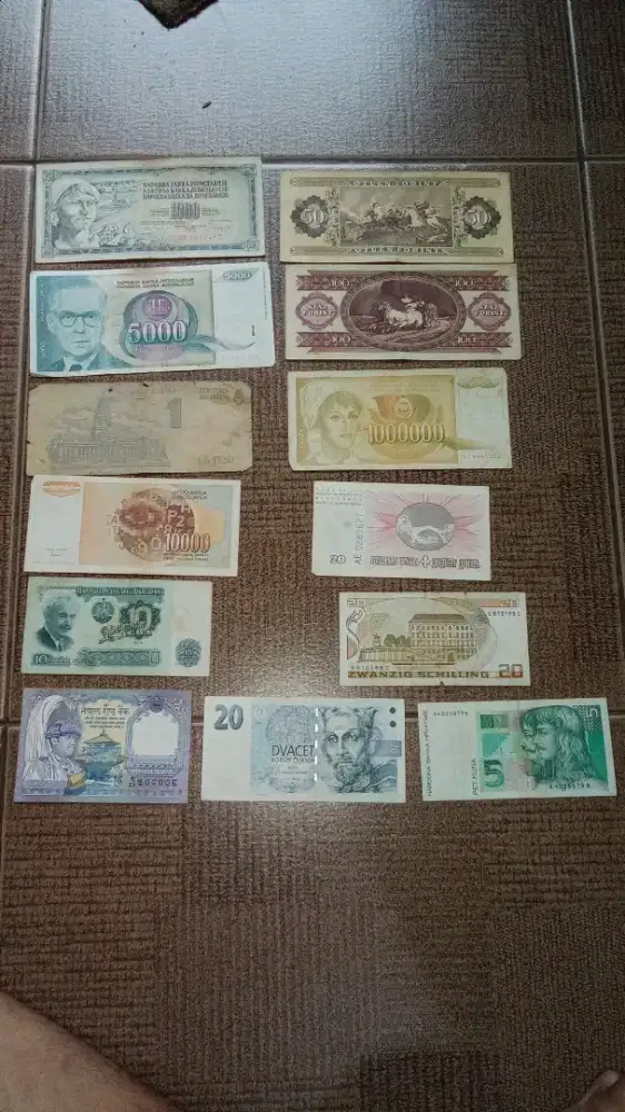 Jual uang kertas luar Negeri