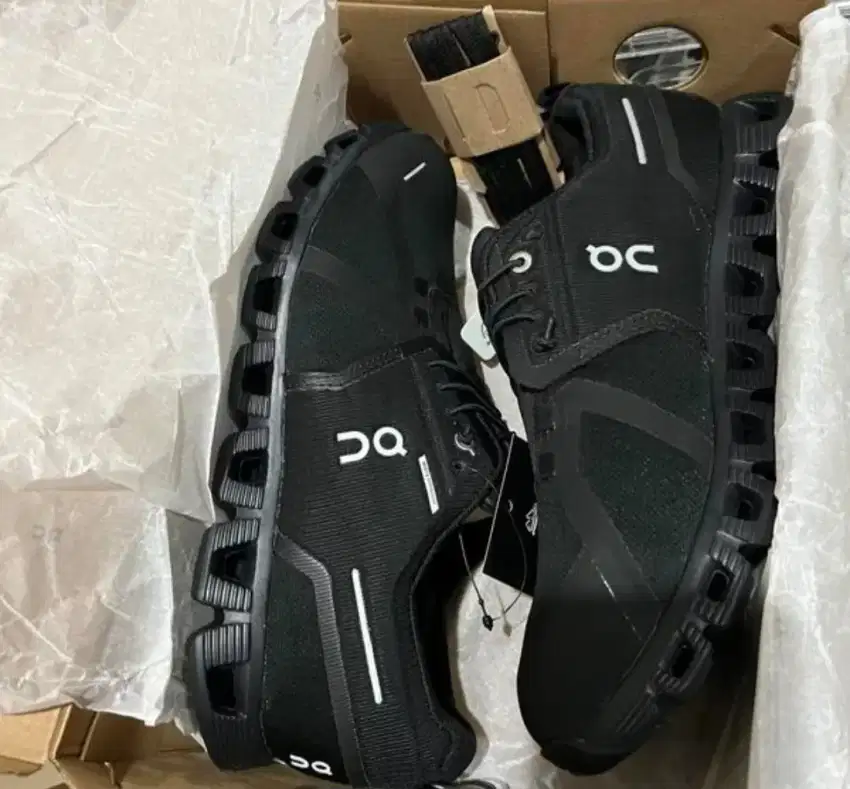 On cloud 5 Waterproof full back rare