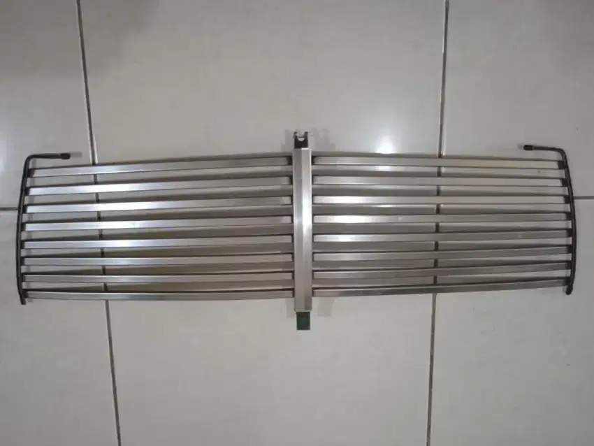 GRILL. MERCEDES C180