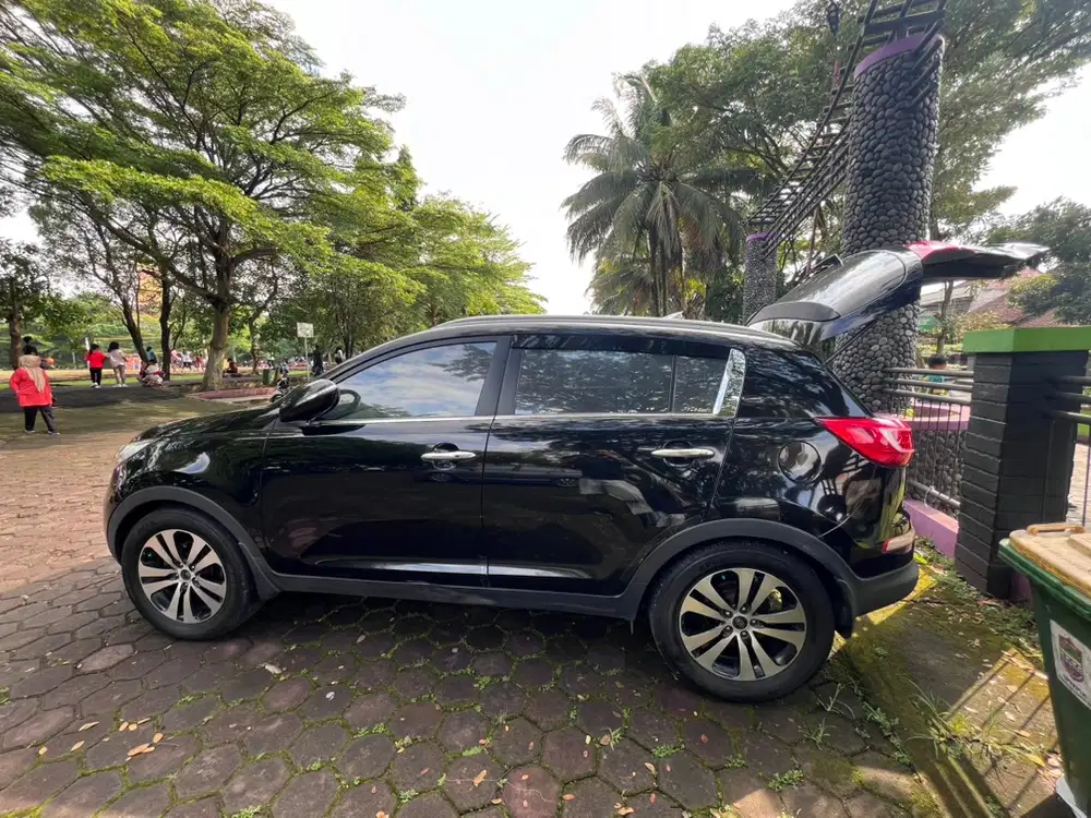 Kia Sportage 2013 platinum Bensin ( sunroof luas)