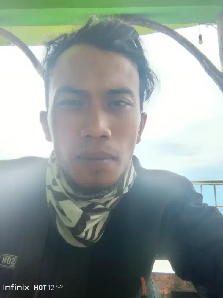 Saya cari kerja di bidang ACP dan kaca