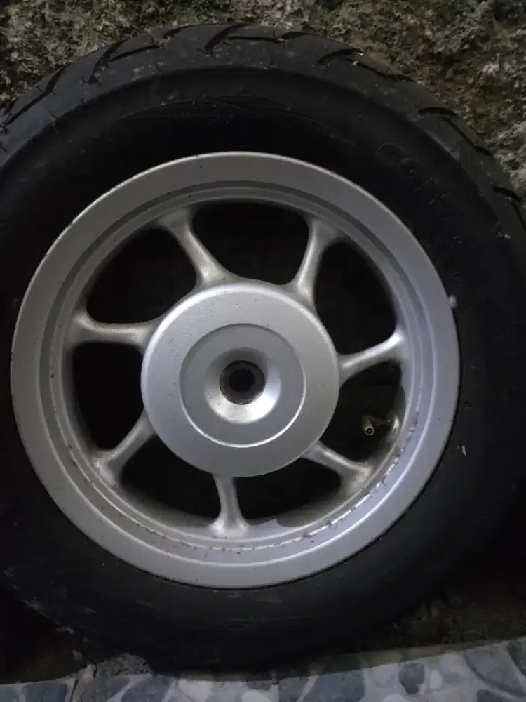 Velg scoopy R12