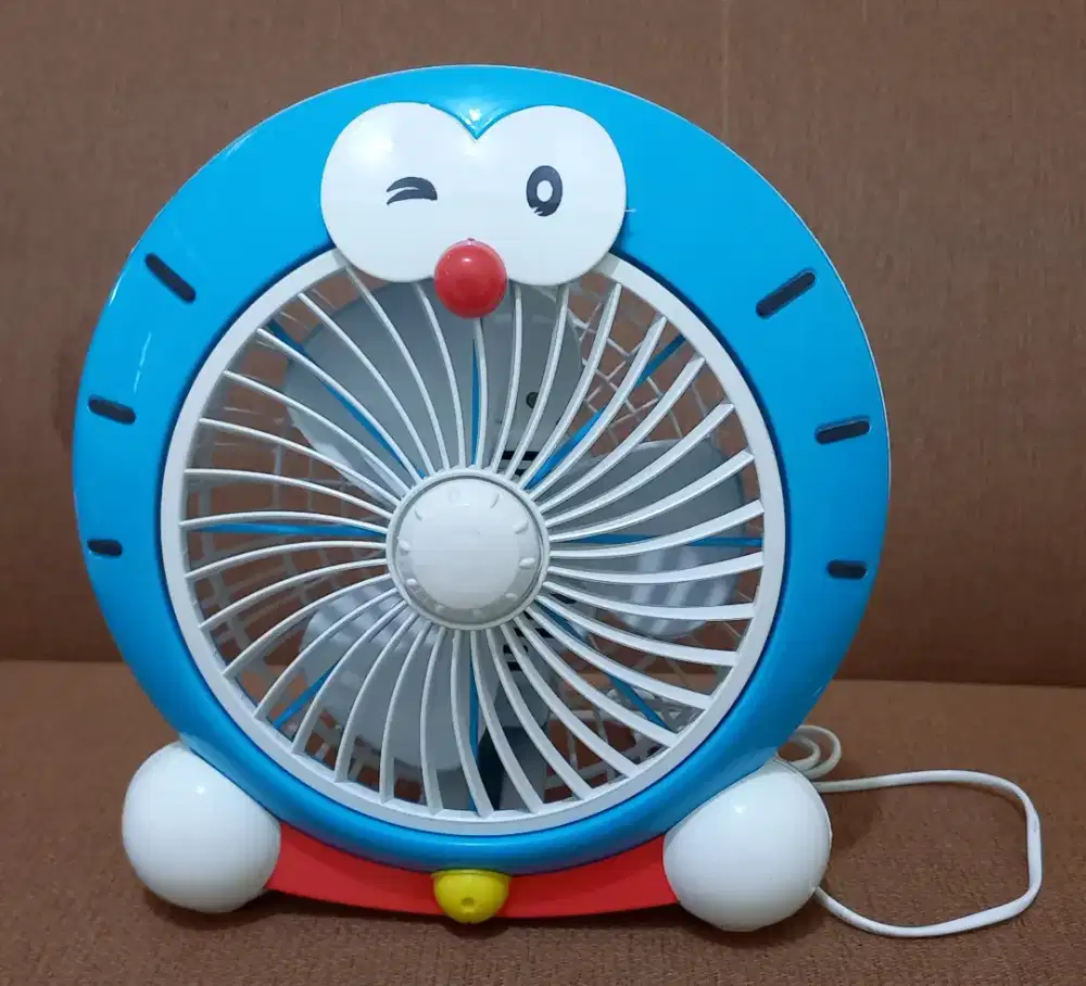 KIPAS ANGIN DUDUK LUCU KIPAS ANGIN LISTRIK KARAKTER DORAEMON KIPAS