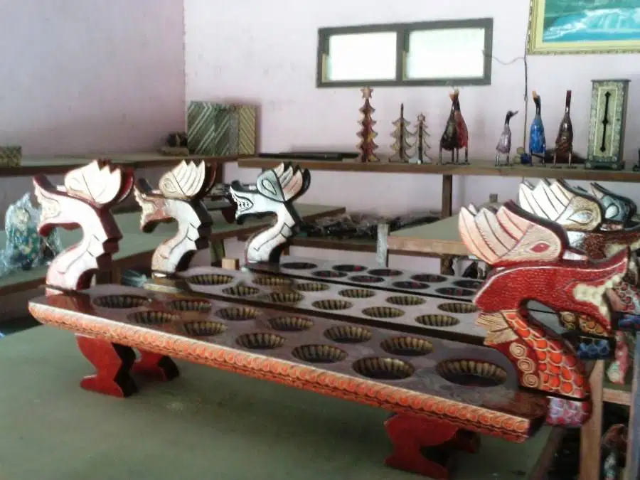 Aneka Dakon Hewan Kayu Batik