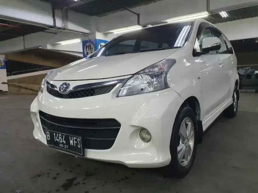 Toyota Avanza Veloz AT  FullOriginal SepertiBaru Gress Istimewa
