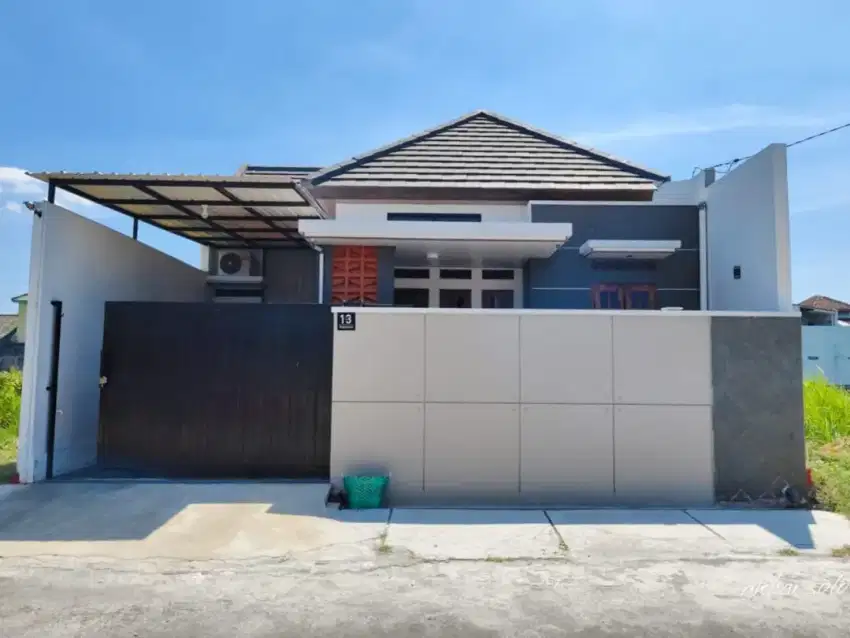 Rumah NYAMAN Desain MODERN KEKINIAN Bangunan Baru !!