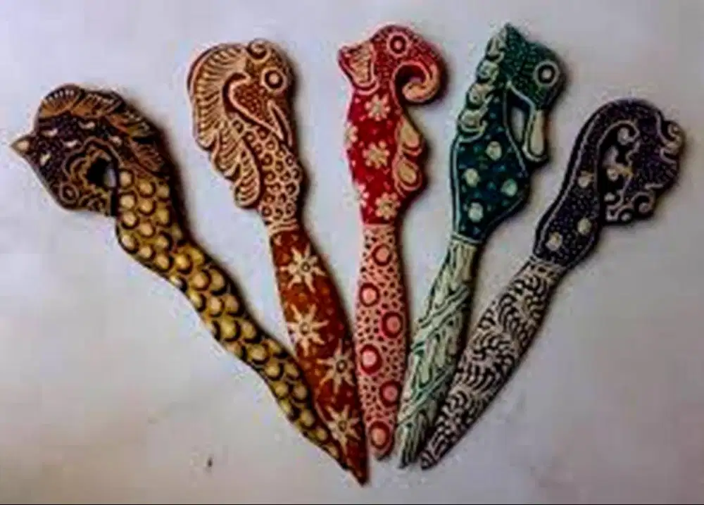 Pisau Surat Kayu Batik